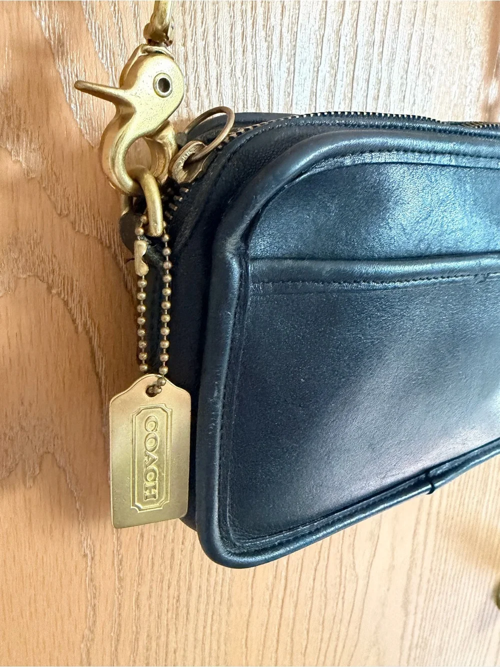 Authentic Vintage Coach 9925 Carnival Black Leather Crossbody Bag Gold Hardwear
